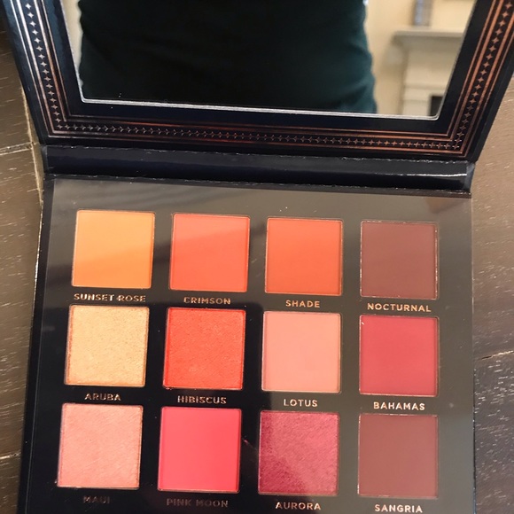 🎉HP 5/19 🎉 NIB Ace Beaute Scarlet Dusk Palette - Picture 4 of 9